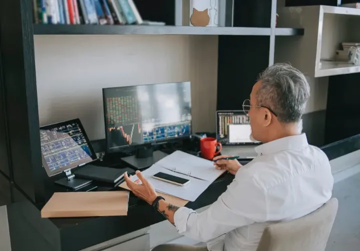 用自己有餘裕的資金,幫助需要的人